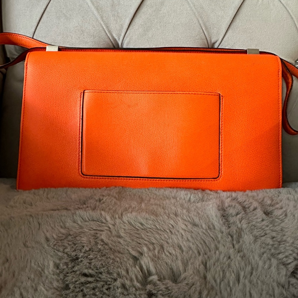 Celine - Picture 2 of 7